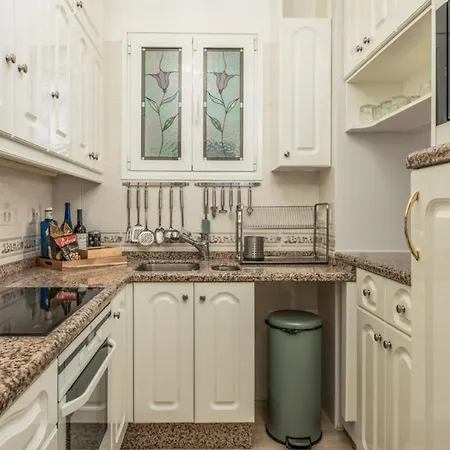 Santa Amalia شقة أرونا